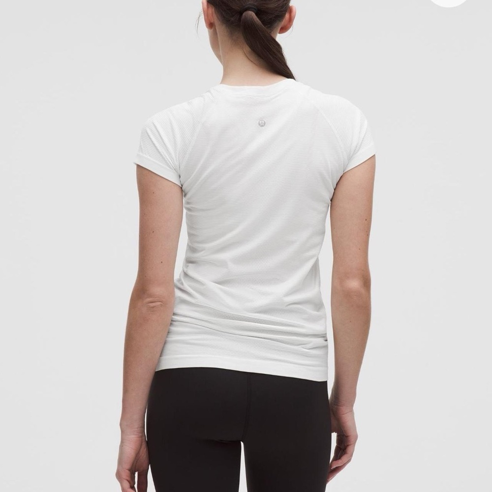 lululemon athletica Classic White Short Sleeve Tee